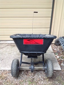 lot 78 image: Brinly 3.5 Cubic Foot Broadcast Spreader