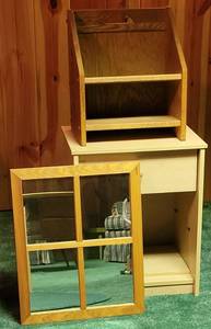lot 334 image: Wood End Table Lot