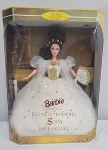 lot 15 image: Barbie as Dans Le Role De ALS Empress -Kaiserin Sissy Imperatirice NIB