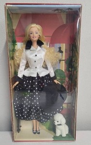lot 44 image: Talk of the Town Barbie 2003 Special Edition NIB