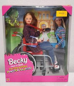 lot 26 image: Becky Friend of Barbie Im the School Photographer 1998 NRFB