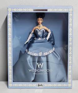 lot 63 image: Wedgewood England 1759 Barbie Collectibles 1999 NRFB LE