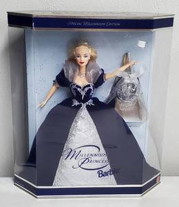 lot 108 image: Millennium Princess Barbie Hallmark Special Edition 1999 NRFB