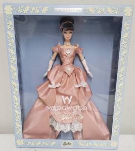 lot 71 image: Wedgewood England 1759 Barbie 2000 NRFB