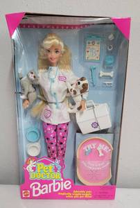 lot 178 image: Pet Doctor Barbie 1996 NRFB Pet Sounds  - Works