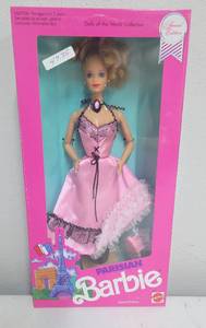 lot 197 image: Parisian Barbie 1990 NRFB