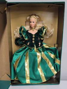 lot 226 image: The Winter Princess Collection Evergreen Princess Barbie 1994 NIB