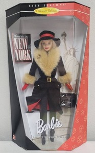 lot 257 image: Winter Collection 1997 Winter in New York NIB