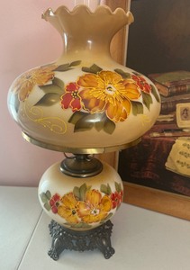 lot 135 image: Vintage Floral Hurricane Lamp and Vintage Picture