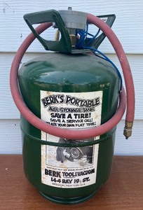 lot 223 image: Berks Portable Air Storage Tank