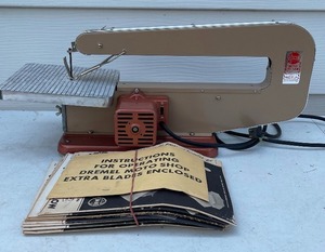 lot 237 image: Vintage Dremel Moto Jigsaw Model 15-2