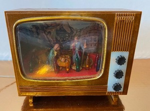 lot 33 image: European Bakelite Light Up Nativity Scene Musical Silent Night