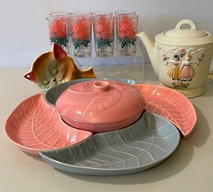 lot 120 image: Pretty in Pink Eight Vintage Juice Glasses, Spoon Rest, Lazy Susan Dishes