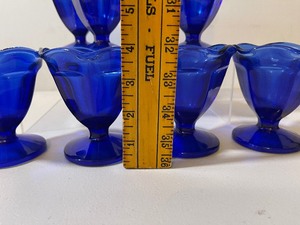 lot 67 image: Set of 8 Cobalt Blue Sundae Ice Cream Dishes