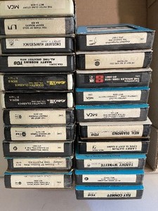 lot 89 image: Lot of 8-Track Tapes (21 tapes)