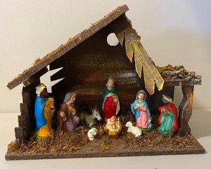 lot 91 image: Vintage Small Nativity Made in Italy
