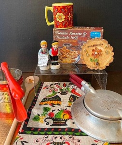lot 140 image: Nordic Ware Krumkake Iron Lot