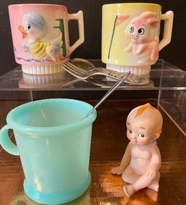lot 147 image: Vintage Wintrhop Childs Fork and Spoon Puppy design and Lefton Kewpie