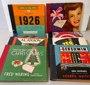 lot 181 image: Eight Vintage Record Sets - MGM  Decca  Victor 78 RPM 