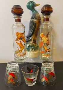 lot 281 image: Wildlife Fowl Decanters and Glasses