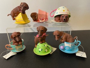 lot 286 image: Dachshunds with Personality Collection