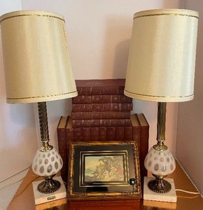 lot 285 image: Coin Dot Electric Fenton Glass and Marble Table Lamps with Shades and Decor