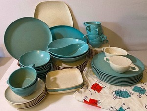 lot 324 image: Turquoise and Cream Large LOT Melmac Melamine Dinnerware