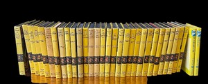 lot 204 image: LOT of Thirty-Two Vintage Nancy Drew Books