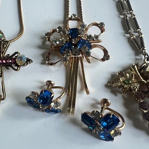 lot 37 image: Vintage Rhinestone Pin, Cross Aurora Borealis PendantPin, Scitarelli Blue Rhinestone Set