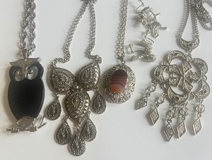 lot 49 image: Parklane Lucite Owl Pendant Vintage Silvertone Costume Jewelry Lot