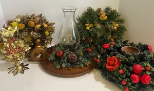 lot 385 image: Vintage ChristmasHoliday Plastic Floral Centerpieces and Wood and Glass Lantern Vase