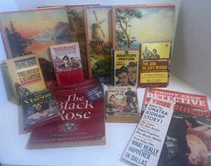 lot 422 image: Vintage True Detective Magazine, Front Page Detective, Frank Yerby Paperbacks