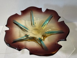 lot 344 image: Vintage Murano Italian Glass Bowl