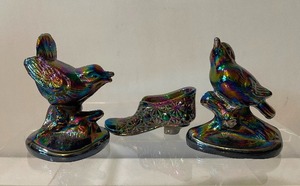 lot 349 image: Three Carnival Glass Figurines