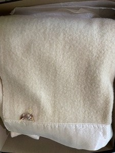 lot 391 image: Vintage Faribo 100% Wool Blanket with Satin Trim with Vintage Box