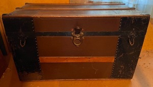 lot 416 image: Antique Trunk