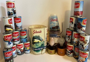 lot 305 image: Vintage Schmidt Beer Bar Lights and Beer Cans Lot