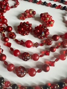 lot 162 image: Vintage Costume Jewelry in Reds and Black