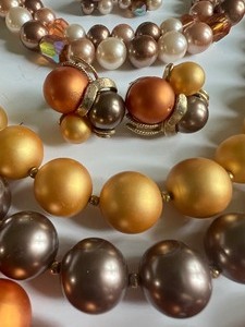 lot 310 image: Golds, Browns and Peach Vintage Costume Jewelry Sets 7 Pieces