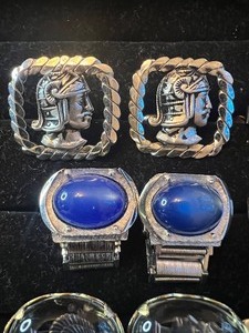 lot 543 image: Five Sets Vintage Cuff Links and Tie Clips
