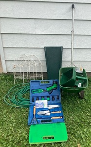 lot 258 image: Yard Work LOT - Hand Tool Set, Seed Broadcaster