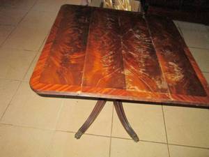 lot 89 image: Vintage Dual side drop leaf wood clawfoot end table