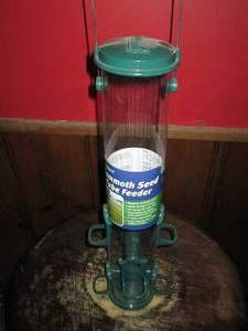 lot 92 image: Mammoth Seed hanging Tube feeder