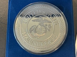 lot 118 image: Jumbo Marine Corps 225th Anniversary Medallion Platinum Layered
