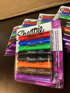 lot 132 image: Sharpie Flip Chart Markers
