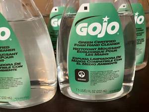 lot 115 image: Gojo Foaming Hand Soap