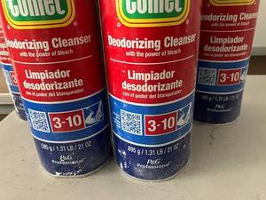 lot 24 image: Comet Bleach Cleanser