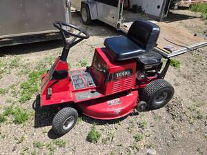 lot 14 image: Toro Riding Mower Wheel Horse 8-32