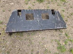 lot 45 image: Skid Loader Quick Mount Plate