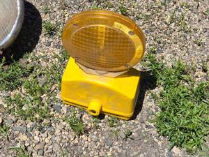 lot 55 image: Flashing Flair - Needs battery charged or new battery
